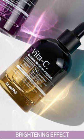 Відбілювальна сироватка із вмістом лимонної води 71% Dr.esth&eacute; Vita C. Radiance Solution Ampoule de0149 фото