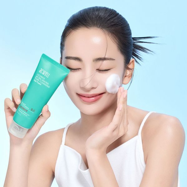 Балансуюча гель-пінка для очищення пор Acwell Licorice pH Balancing Pore Cleansing Gel Foam, 160 мл aw0152 фото