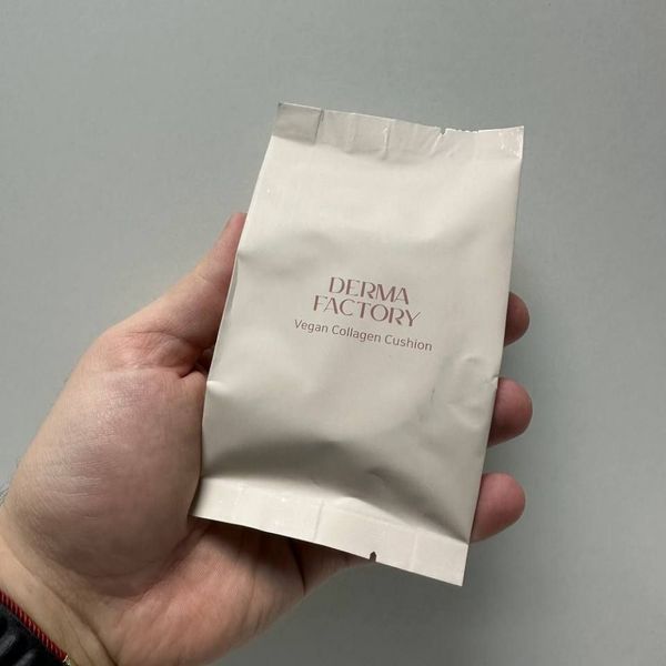 Змінний блок до розгладжуючого кушон з тональним ефектом Dermafactory Vegan Collagen Cushion REFILL 23 &ndash; 15г df0120 фото